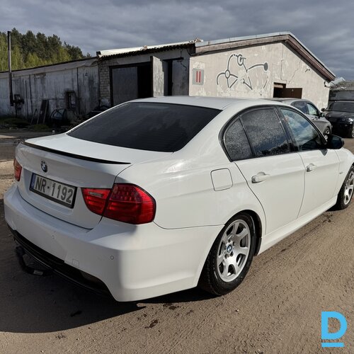 Pārdod BMW 318, 2009