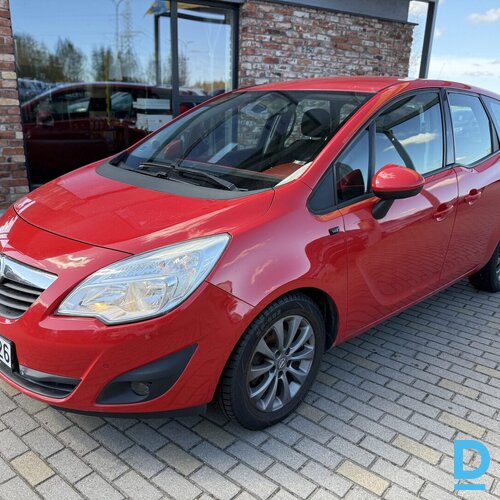 Pārdod Opel Meriva 1.3d, 2011