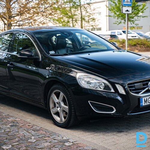 Pārdod Volvo S60 2.5i, 4x4, 2013 Pārdod Volvo S60 2.5i, 4x4, 2013