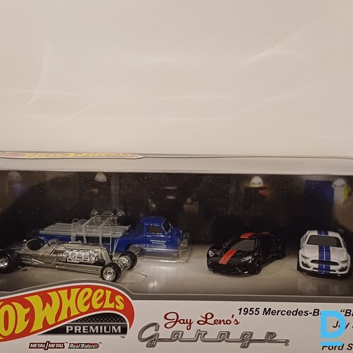 Hot wheels diorama