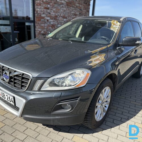 Pārdod Volvo V60 2.0d, 2012