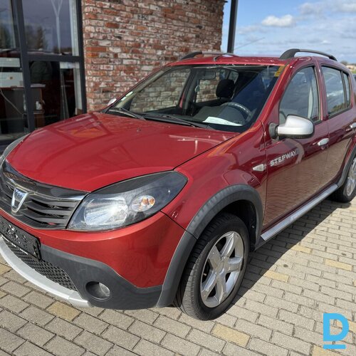Pārdod Dacia Sandero 1.6d, 2012