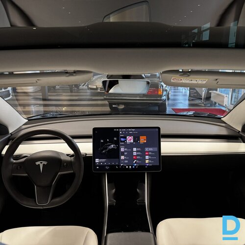 Pārdod Tesla Model 3 Standard Range Plus, 2019