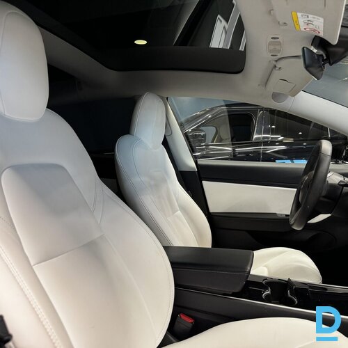 Pārdod Tesla Model 3 Standard Range Plus, 2019