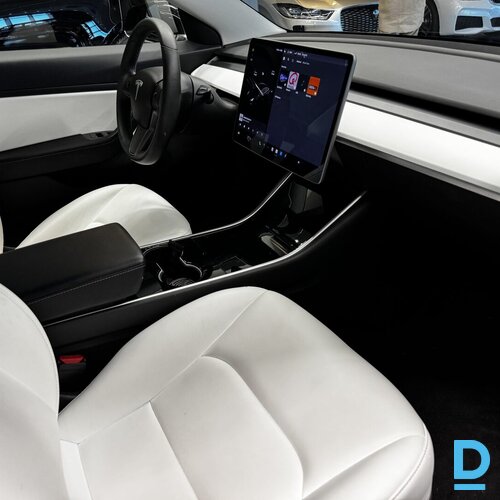 Pārdod Tesla Model 3 Standard Range Plus, 2019