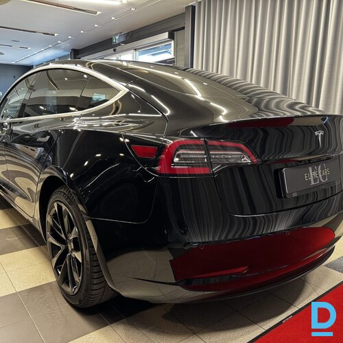 Pārdod Tesla Model 3 Standard Range Plus, 2019