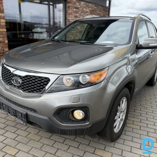 Pārdod Kia Sorento 2.0d, 2010