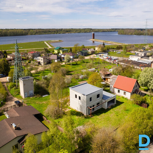 Pārdod māju Daugavpils iela 6a