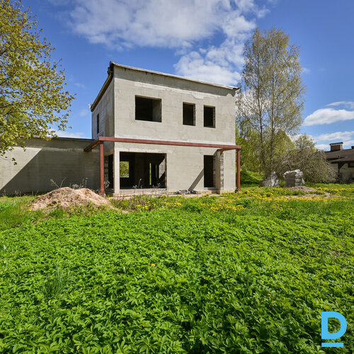 Pārdod māju Daugavpils iela 6a