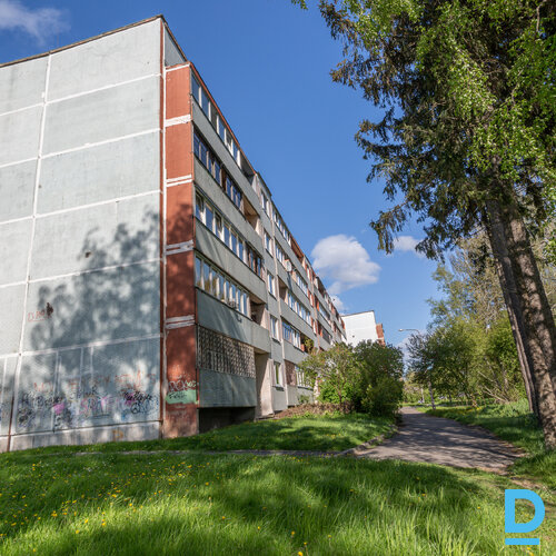 Pārdod dzīvokli Pērnavas iela 21