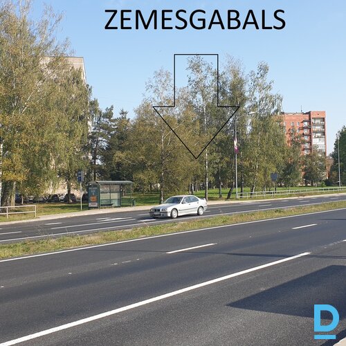 Pēdējais brīvs zemes gabals centrā Skolas ielā, ļoti perspektīvā vietā