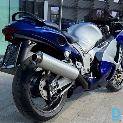 Pārdod Suzuki Hayabusa GSXR1300 motociklu, 1300 cm³, 2001 Pārdod Suzuki Hayabusa GSXR1300 motociklu, 1300 cm³, 2001