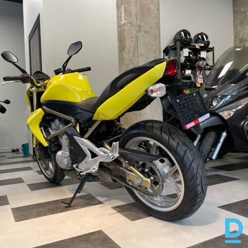 Pārdod Kawasaki Er6N Abs 35KW motociklu, 650 cm³, 2006