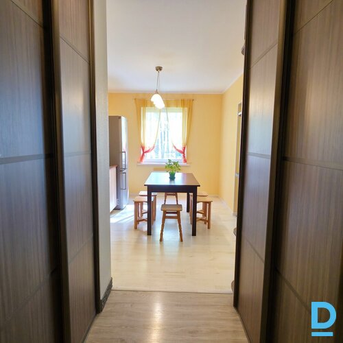 Pārdod dzīvokli Celtnieku 6b, 54m², 2 ist.