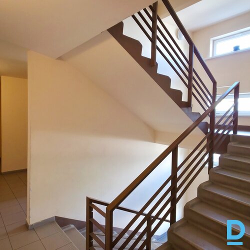 Pārdod dzīvokli Celtnieku 6b, 54m², 2 ist.