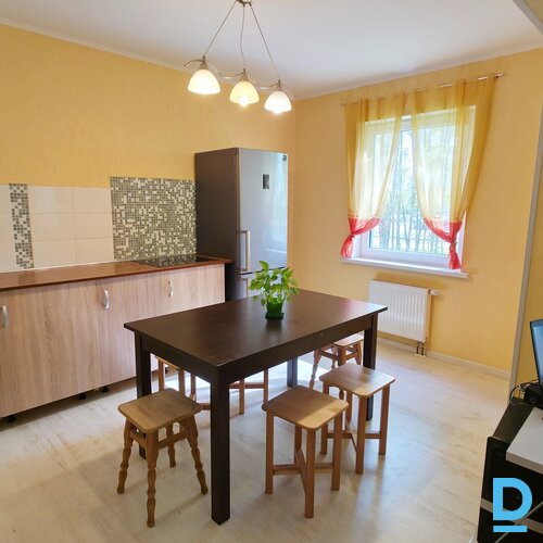 Pārdod dzīvokli Celtnieku 6b, 54m², 2 ist.