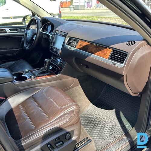 Pārdod Volkswagen Touareg 4.2d, 2011 Pārdod Volkswagen Touareg 4.2d, 2011
