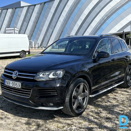 Pārdod Volkswagen Touareg 4.2d, 2011