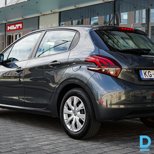 Pārdod Peugeot 208 1.2i, 2016 Pārdod Peugeot 208 1.2i, 2016