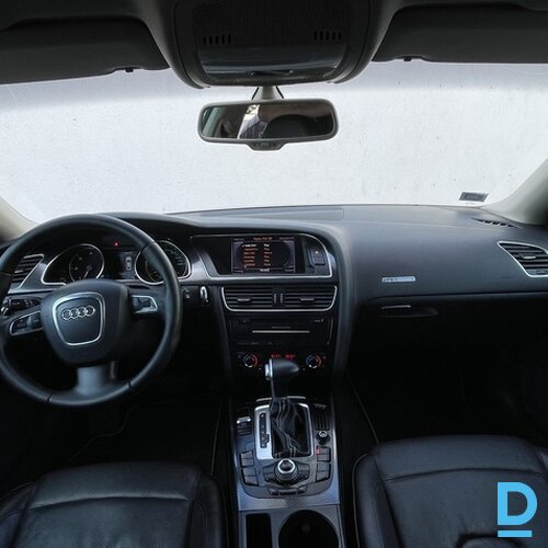 Pārdod Audi A5 3.0d, 2011