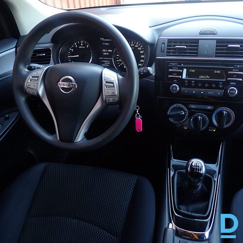 Pārdod Nissan Pulsar 1.2i, 2015