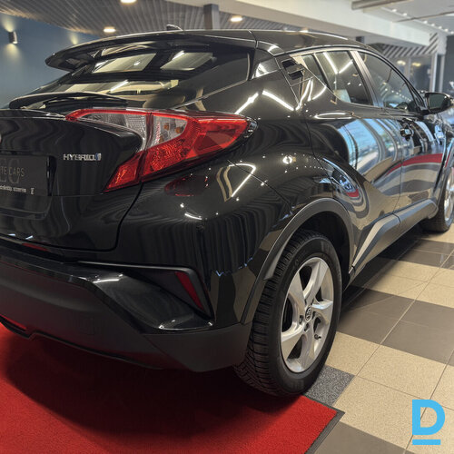 Pārdod Toyota C-Hr 1.8, 2019