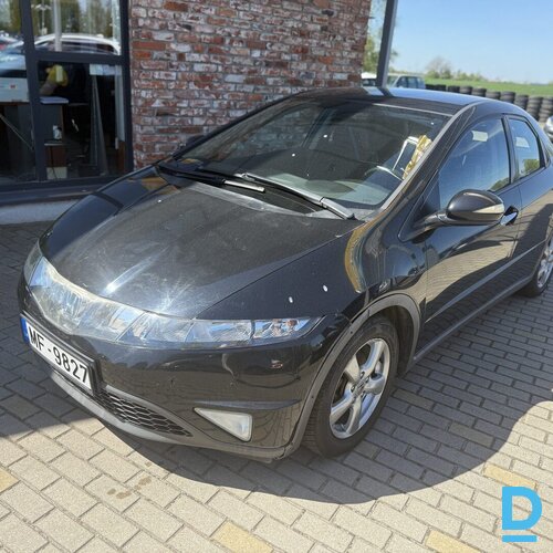 Pārdod Honda Civic 1.3i, 2006