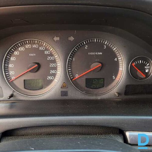 Pārdod Volvo S80, 2003