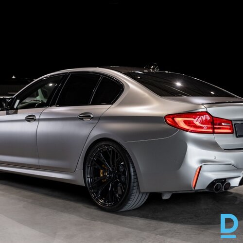 Pārdod BMW M5 4.4i, 2018