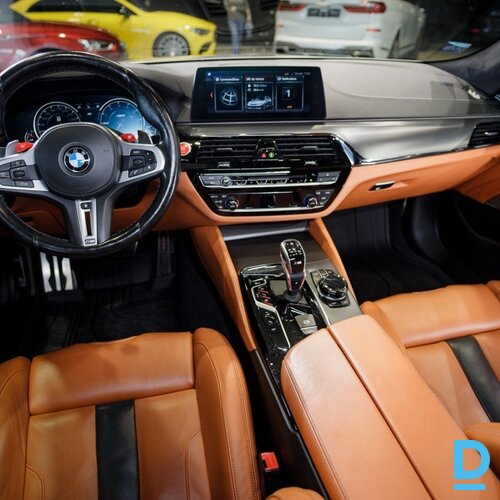 Pārdod BMW M5 4.4i, 2018