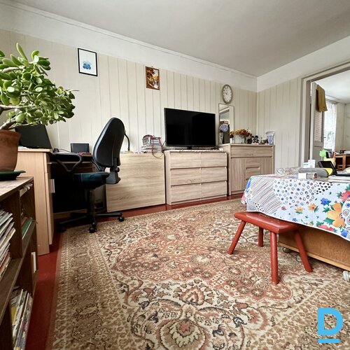 Pārdod dzīvokli Valkas novads Strenči Beverīnas 1a