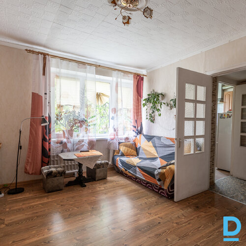 Pārdod dzīvokli Raiņa iela 22