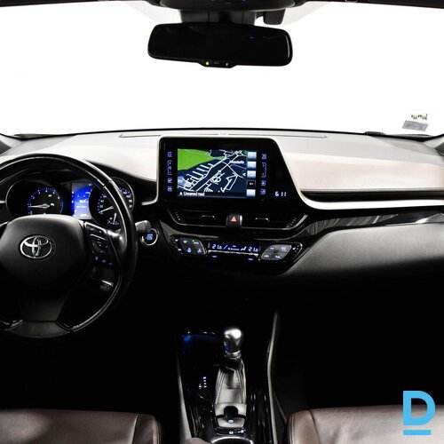 Pārdod Toyota C-HR Luxury 1.2 Turbo, 2017 Pārdod Toyota C-HR Luxury 1.2 Turbo, 2017