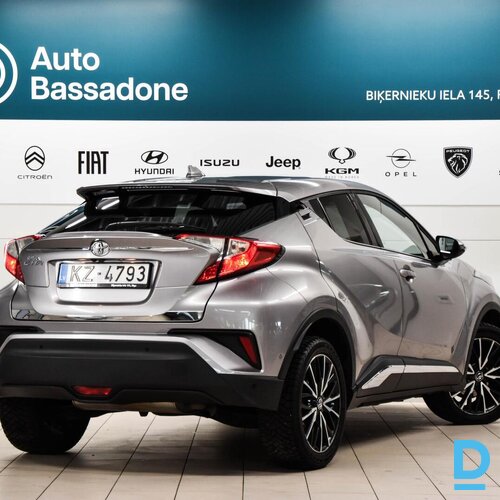 Pārdod Toyota C-HR Luxury 1.2 Turbo, 2017 Pārdod Toyota C-HR Luxury 1.2 Turbo, 2017