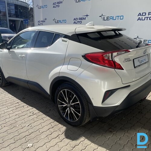 Pārdod Toyota C-HR Hybrid 1.8, 2017 Pārdod Toyota C-HR Hybrid 1.8, 2017