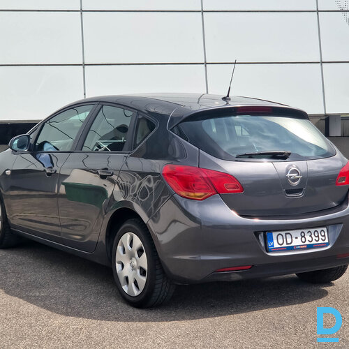 Pārdod Opel Astra 1.4i, 2010 Pārdod Opel Astra 1.4i, 2010