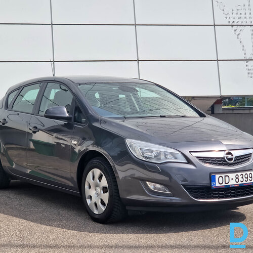 Pārdod Opel Astra 1.4i, 2010 Pārdod Opel Astra 1.4i, 2010
