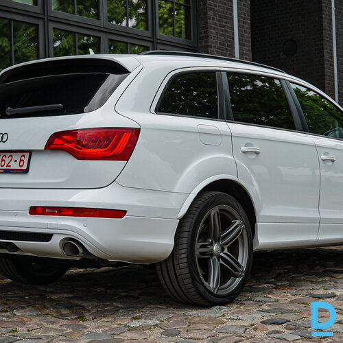 Pārdod Audi Q7 3.0d, 2013