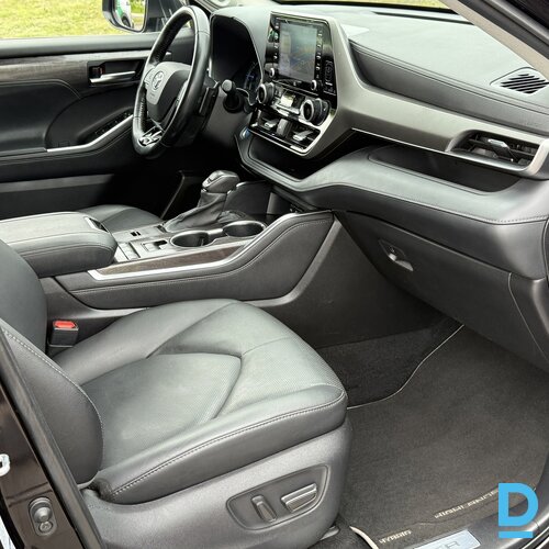 Pārdod Toyota Highlander 2.5, hibrīds, 2021 Pārdod Toyota Highlander 2.5, hibrīds, 2021