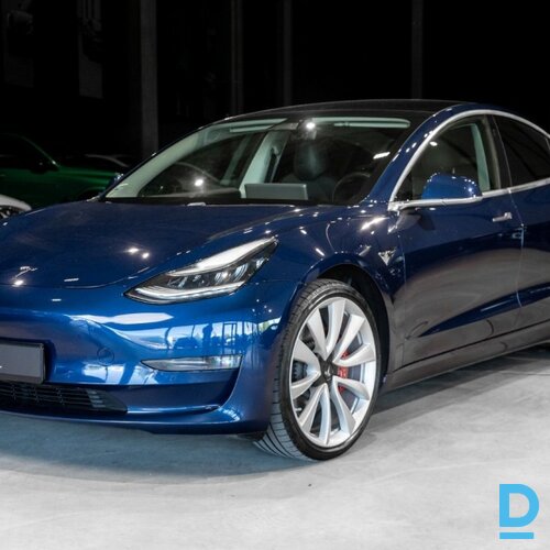Pārdod Tesla Model 3 Performance, 2019