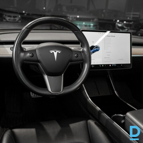 Pārdod Tesla Model 3 Performance, 2019
