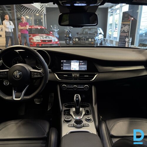 Pārdod Alfa Romeo Giulia Veloce Q4 2.0, 2022