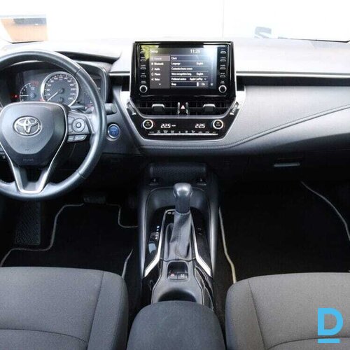Pārdod Toyota Corolla Active Hybrid 1.8, 2020