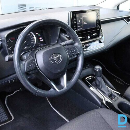 Pārdod Toyota Corolla Active Hybrid 1.8, 2020