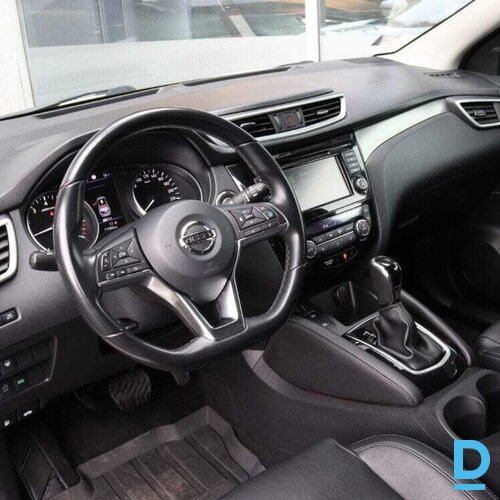 Pārdod Nissan Qashqai 1.3i, 2020