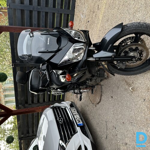 Pārdod Suzuki V-Strom motociklu, 650 cm³, 2007
