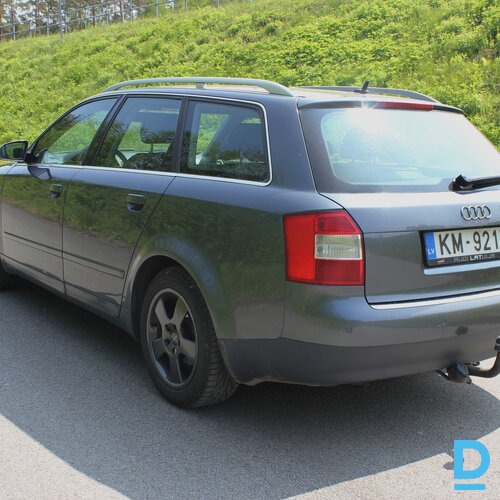 Pārdod Audi A4, 2002