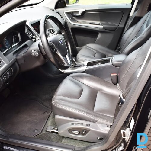 Pārdod Volvo XC60 FACELIFT4x4, D5 2.4D, 2015