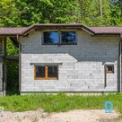 Продаётся новостройка с ровным участком, окружённым лесом, в тихом месте недалек