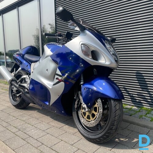 Pārdod Suzuki Hayabusa Gsxr1300 motociklu, 1300 cm³, 2001